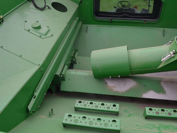 2012-john-deere-s550-image-60