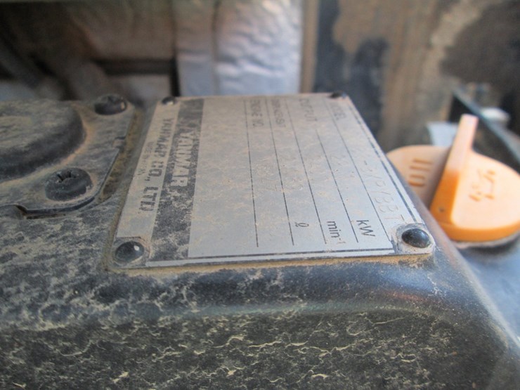 new-holland-e55bx-image-36
