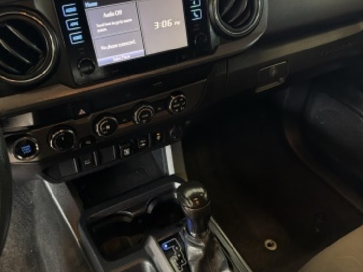 2019-toyota-tacoma-image-24
