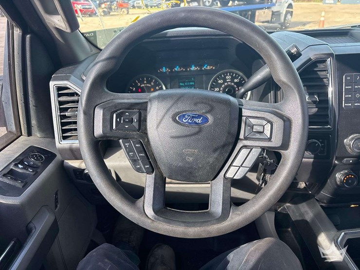 2015-ford-f150-image-14