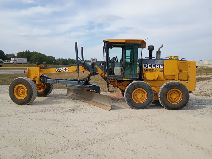 2008-deere-670d-image-4