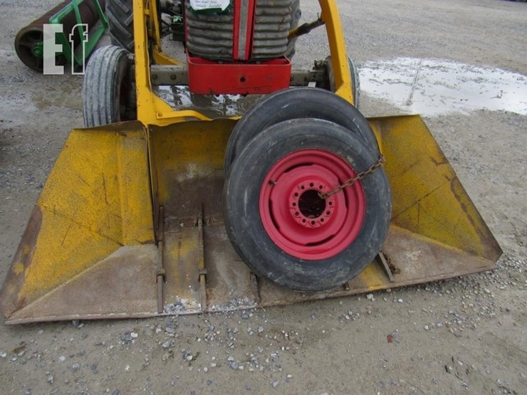massey-ferguson-65-image-4