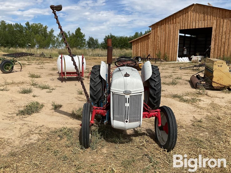 ford-8n-image-2