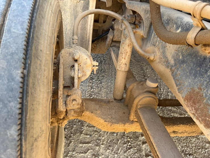 1994-mack-ch613-image-23