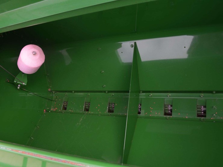 2016-john-deere-1590-image-21