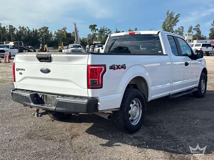2016-ford-f150-image-3
