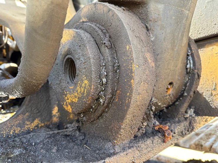 2012-caterpillar-c13-image-28