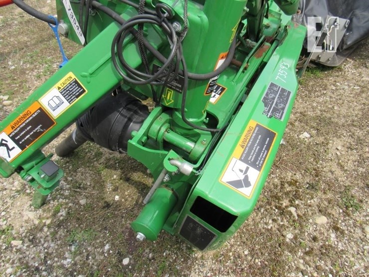 2017-john-deere-r240-image-3
