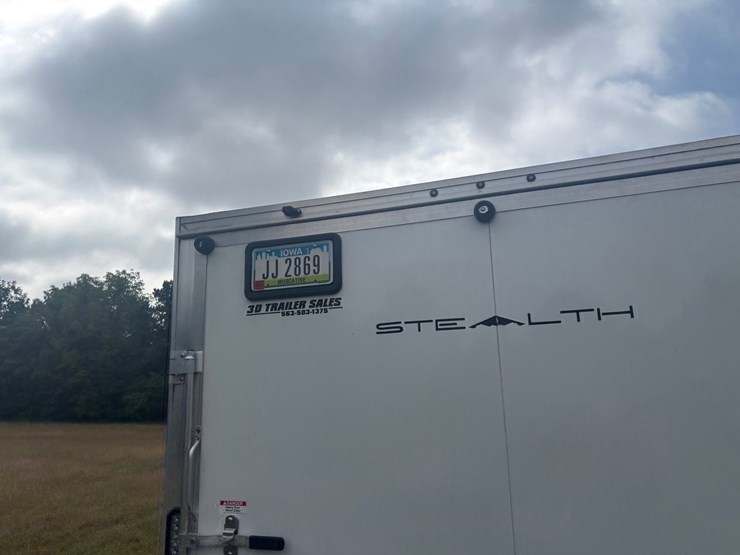 #2338-•-2022-stealth-16'-enclosed-trailer-image-4
