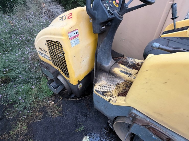 2016-wacker-neuson-rd12a-image-12