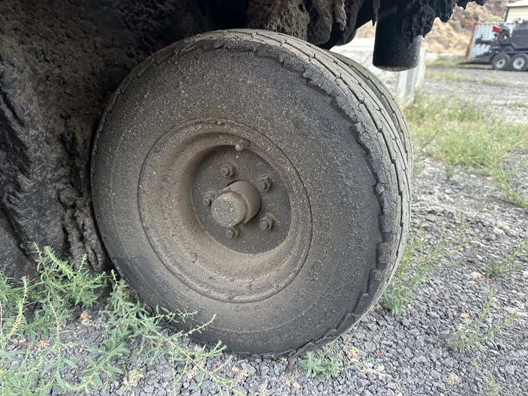 #2523-•-hot-mix-seal-coat-scm300r-hot-tar-wagon-image-29