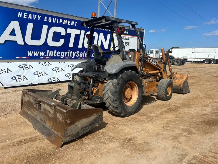 #2483-•-2009-case-570mxt-series-3-skip-loader-image-5