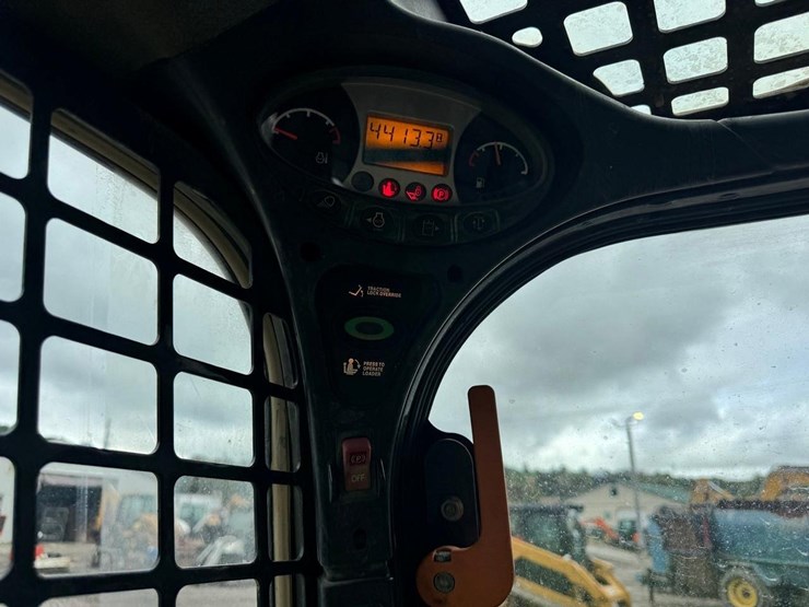 2016-bobcat-t650-image-24