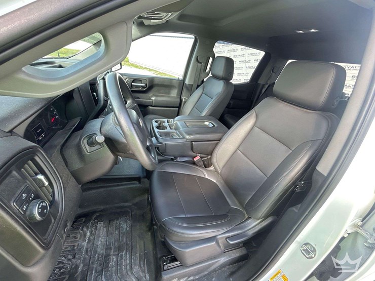 2020-chevrolet-silverado-1500-image-13