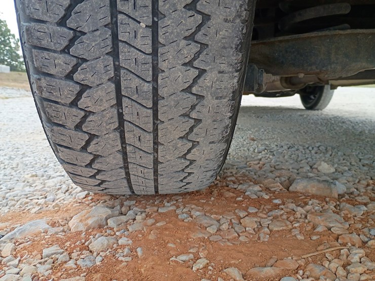 2013-ford-explorer-image-82