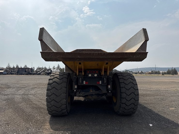 2018-komatsu-hm400-5-image-4
