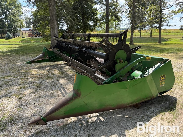 1981-john-deere-216-image-1