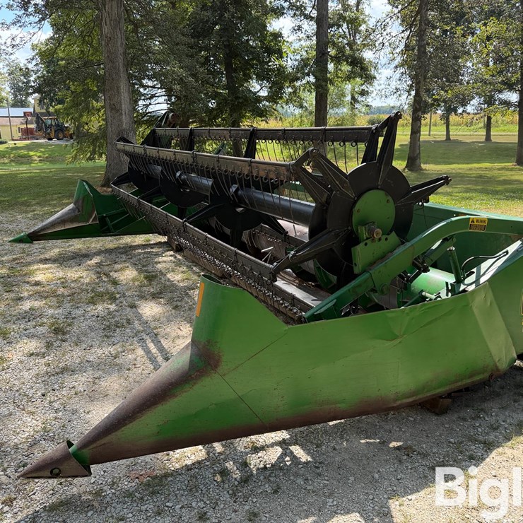 1981 JOHN DEERE 216