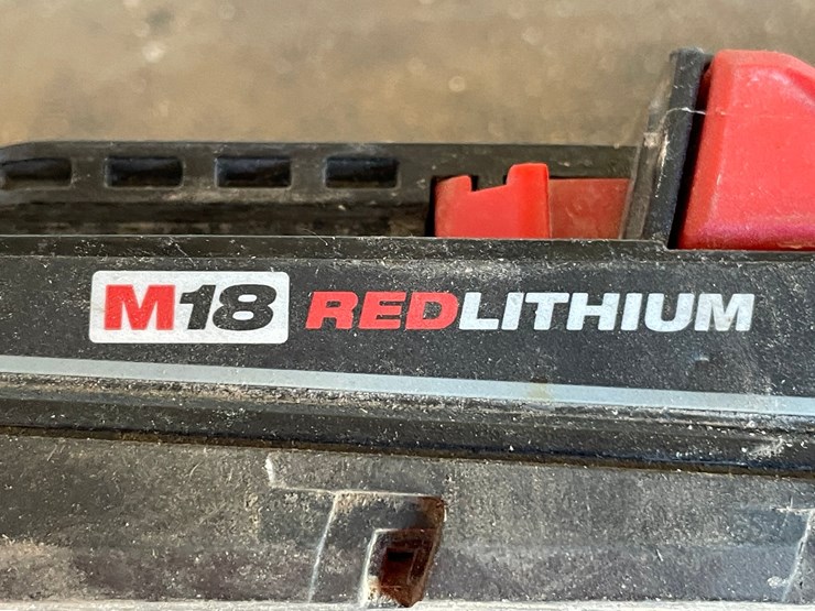 #5512-•-(3)-milwaukee-18v-batteries-and-charger-image-28