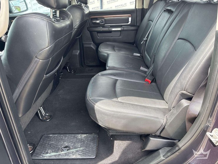 2018-dodge-1500-image-21