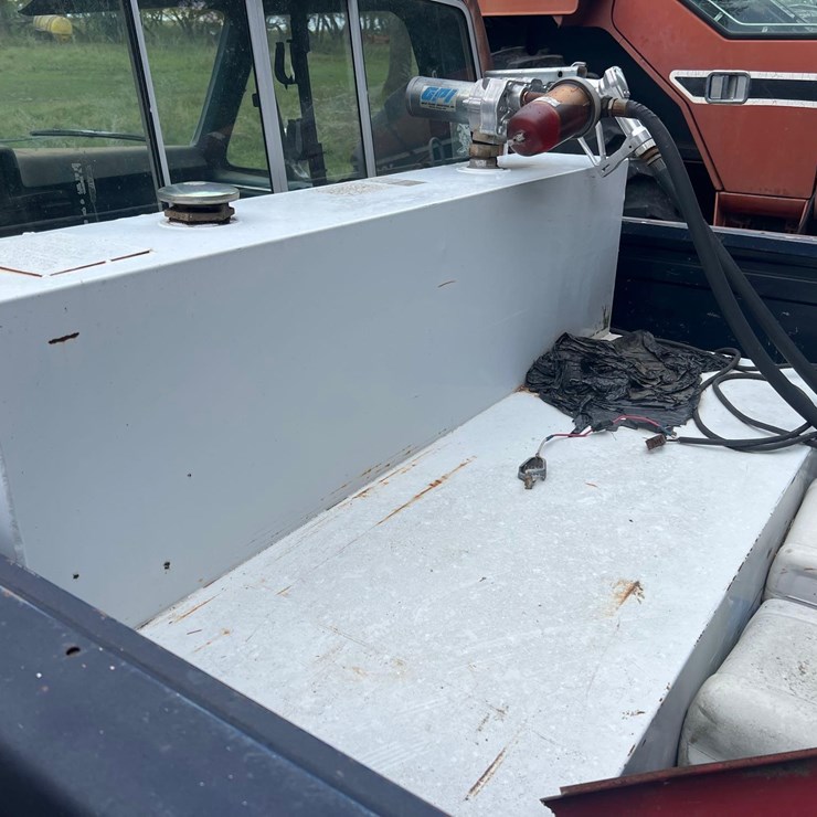 Fuel Service Tank