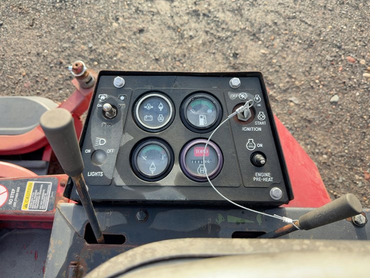 toro-groundsmaster-223-d-rotary-mower-image-14