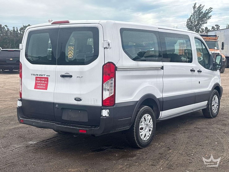2019-ford-transit-image-3
