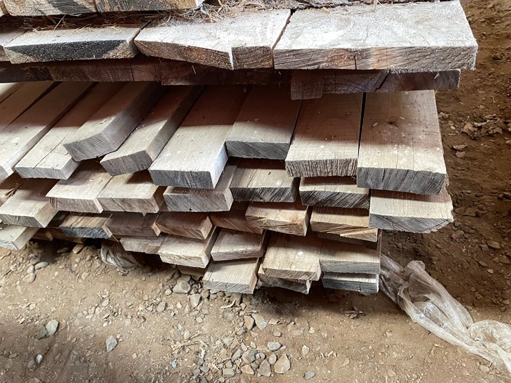 #1671-•-bundle-of-pine-boards-image-3