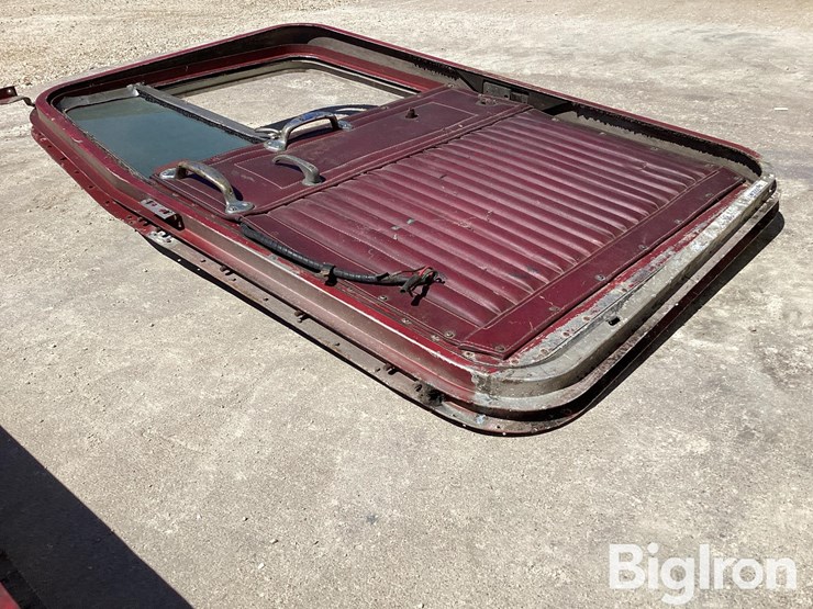 kenworth-pre-1972-top-handle-front-passenger-side-door-image-15