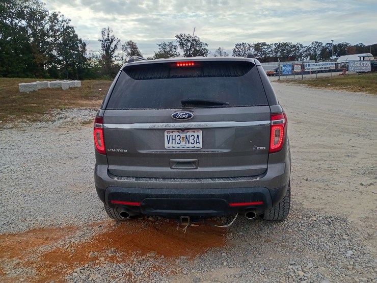 2013-ford-explorer-image-6