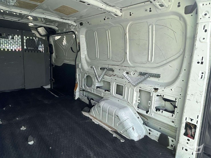 2017-ford-transit-image-22