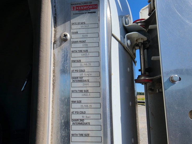 2018-kenworth-t800-image-62