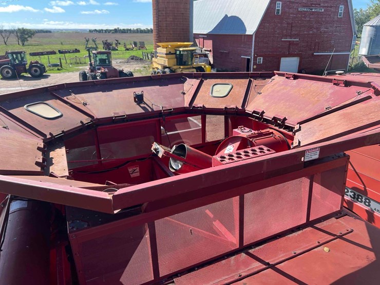 1993-case-ih-1688-image-19