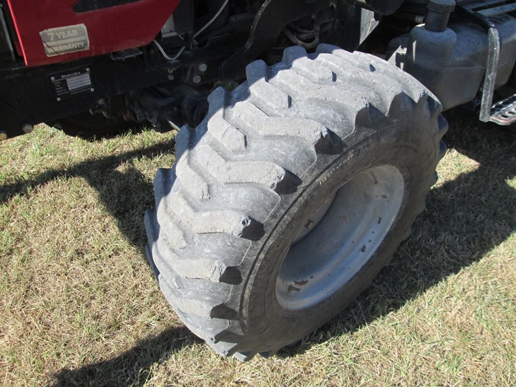 mahindra-2555-image-22