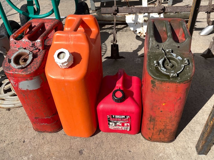 #4083-•-fuel-cans-(03)-image-1