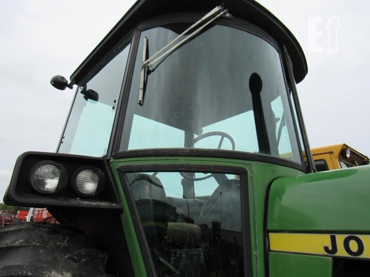john-deere-4440-image-12
