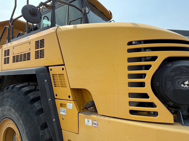 2016-komatsu-hm400-5-image-18