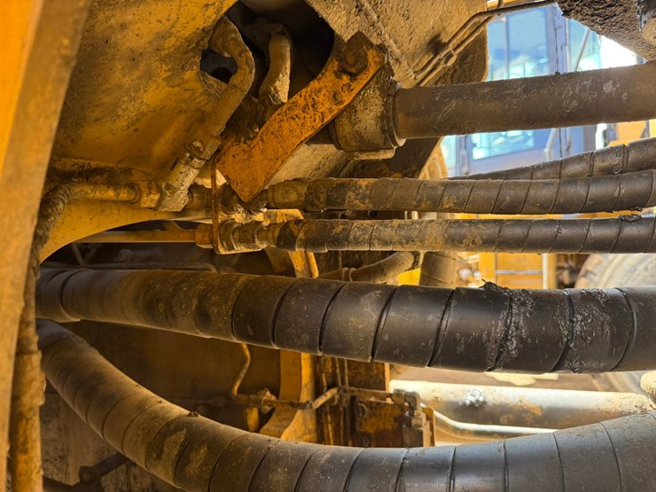 2017-caterpillar-988k-image-48