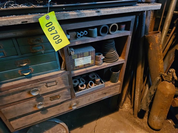 #8709-•-antique-lathe-image-4