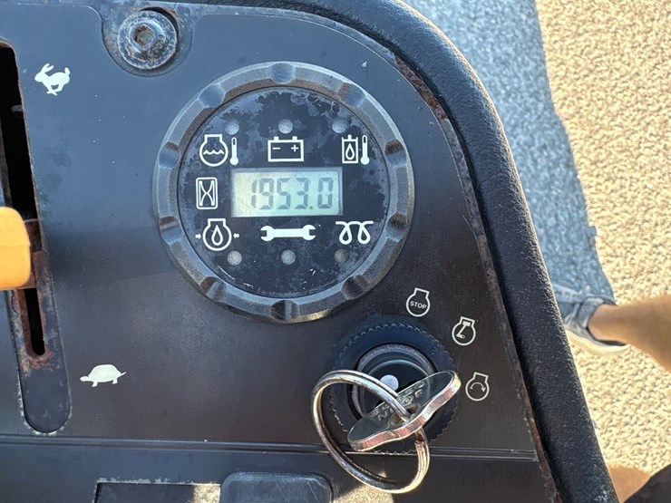 john-deere-2500b-image-9
