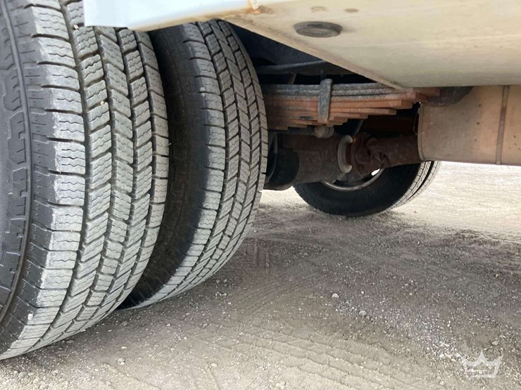 2016-ford-f350-image-25