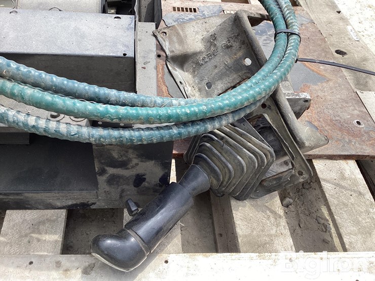 kenworth-k125-cabover-heater-box-w/-cable-shift-image-12
