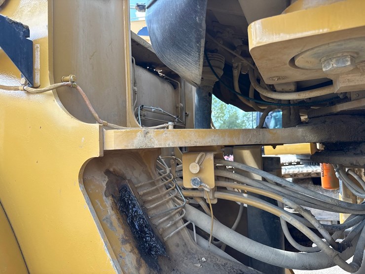 2010-caterpillar-980h-image-28
