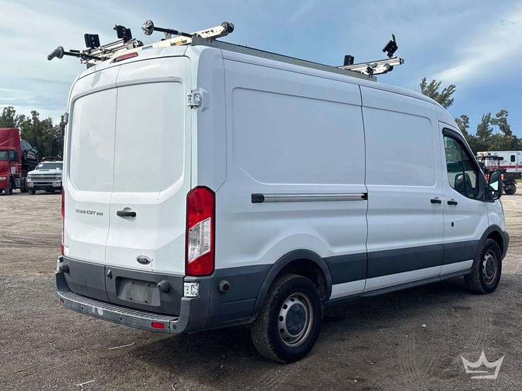 2017-ford-transit-image-3