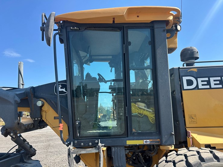 2013-deere-872gp-image-48