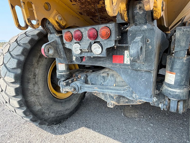 2016-komatsu-hm400-5-image-56