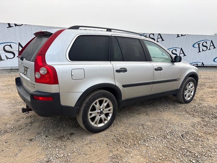 2004-volvo-xc90-image-5