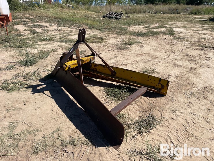 3-pt-v-ditcher-image-7
