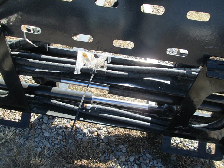 #50113-•-unused-2026-dcyhc260508-5'-skid-steer-forks-inv#50113-image-4