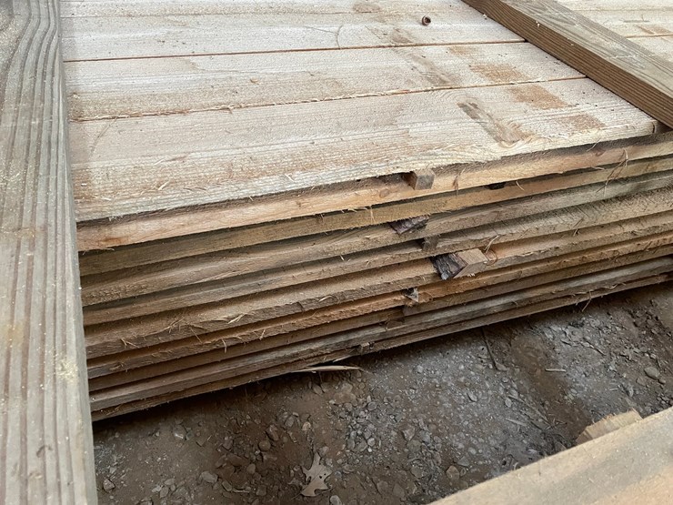 #1667-•-bundle-of-pine-boards-image-4